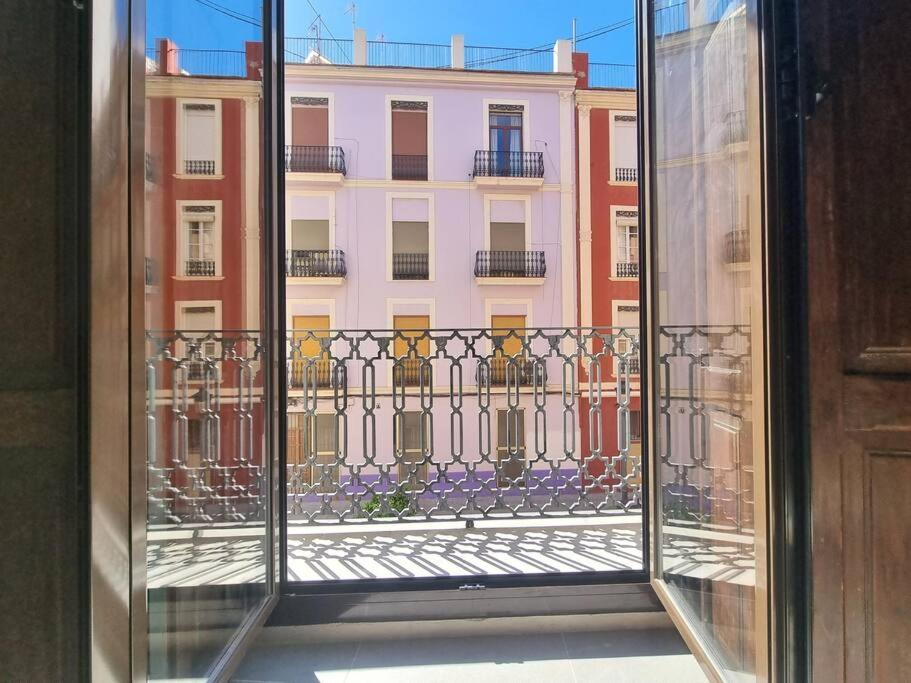 Centrica Y Encantadora Vivienda. Valencia Luaran gambar