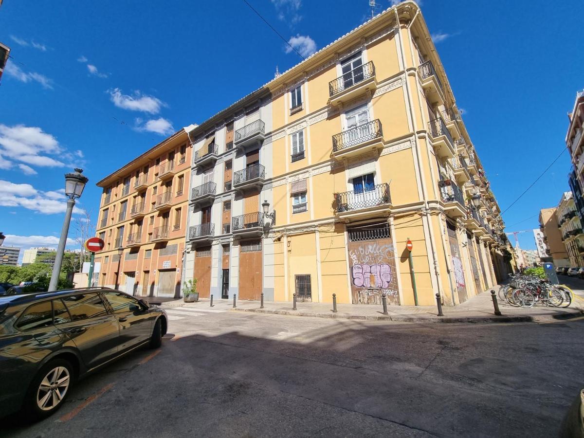 Centrica Y Encantadora Vivienda. Valencia Luaran gambar